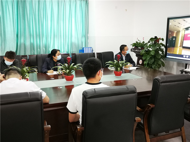 1588082316901267.jpeg 沣西四中学教师代表.jpg