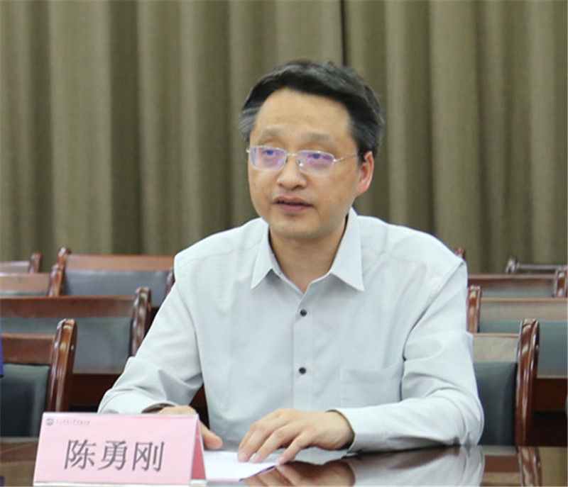 1589852855414271.jpeg 我校党委书记陈勇刚发言.jpg